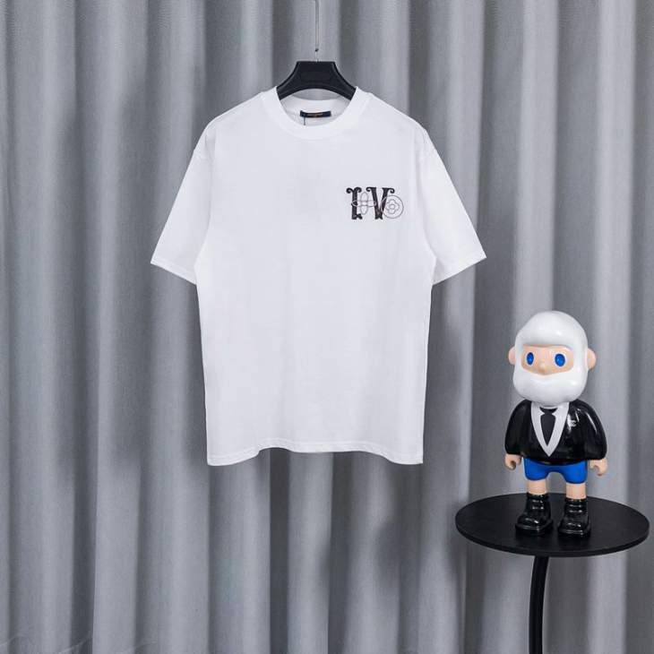 Picture of Louis Vuitton T Shirts Short _SKULVS-2XLaztx137837